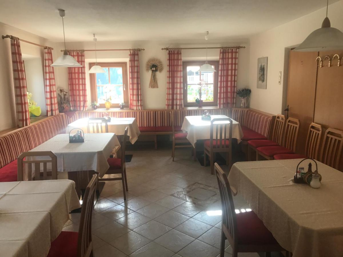 Gasthof Wacht Untertilliach Exterior foto